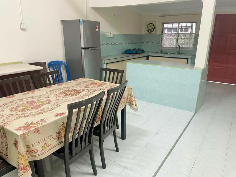 1.5-storey Terraced House for Rent in Bandar Tun Razak (Cheras) - Basri Munir - Kitchen - PropertyGuru.com.my