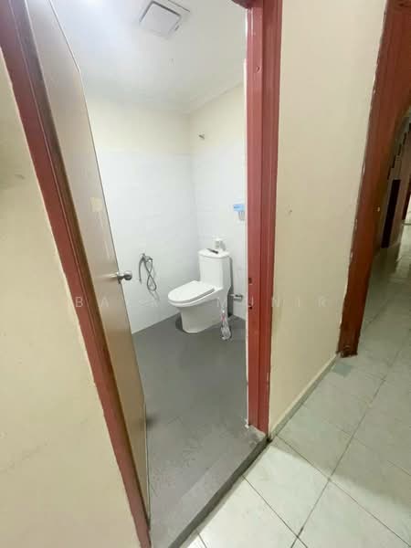 1.5-storey Terraced House for Rent in Bandar Tun Razak (Cheras) - Basri Munir - Bathroom - PropertyGuru.com.my