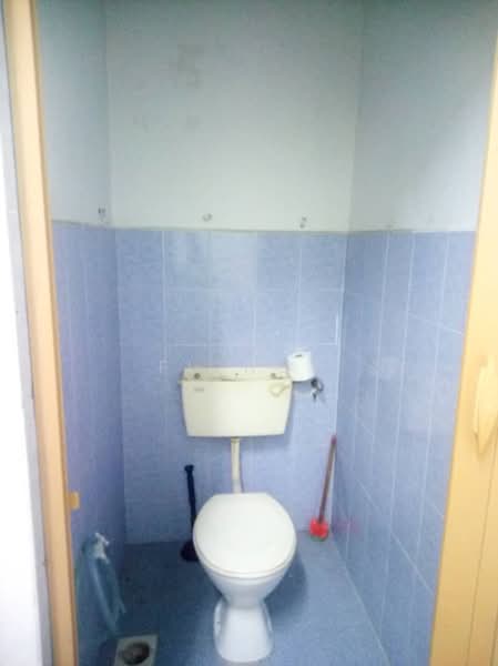 Rumah Flat untuk Dijual di Taman Bukit Juru - FU HOW - Bathroom - PropertyGuru.com.my