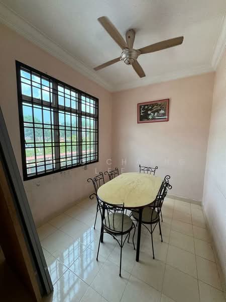 Rumah Bandar untuk Disewa di Johor Bahru (Johor) - Hong Charng Lee - Dining Room - PropertyGuru.com.my