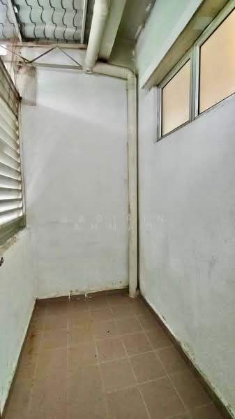 Rumah Bandar untuk Dijual di Batu Caves (Selangor) - Sabirin Ahmad - Balcony - PropertyGuru.com.my