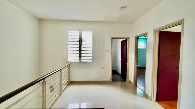 Rumah Bandar untuk Dijual di Batu Caves (Selangor) - Sabirin Ahmad - Corridor - PropertyGuru.com.my