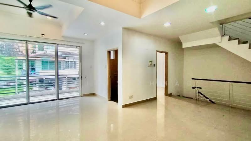 Rumah Bandar untuk Dijual di Batu Caves (Selangor) - Sabirin Ahmad - Living Room - PropertyGuru.com.my