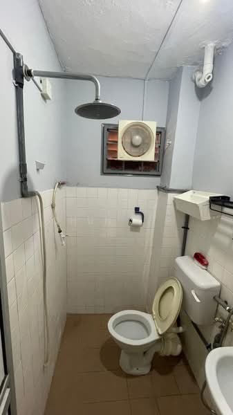 2.5-storey Terraced House for Sale in Taman Sri Sinar (Segambut) - Chun Yip - Bathroom - PropertyGuru.com.my