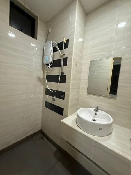 Service Residence for Rent at D'Summit Residences - ZAVIER KHOO - Bathroom - PropertyGuru.com.my