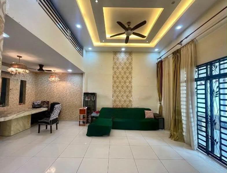 3-storey Terraced House for Sale in Taman Bayu Aman (Butterworth) - FU HOW - Living Room - PropertyGuru.com.my