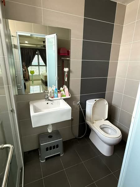 Service Residence for Sale at The Garden Residences - Connie Sim - PropertyGuru.com.my