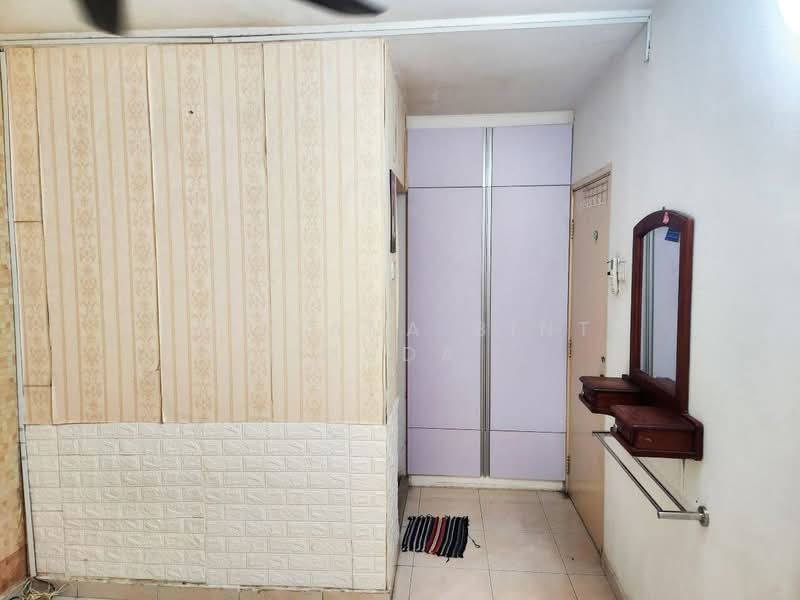Apartment for Sale at Abdullah Hukum Apartment - Faliyana binti Muda - PropertyGuru.com.my