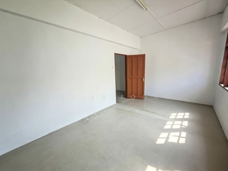 Shop for Rent in Tambun (Perak) - Vivian Foong - Interior - PropertyGuru.com.my