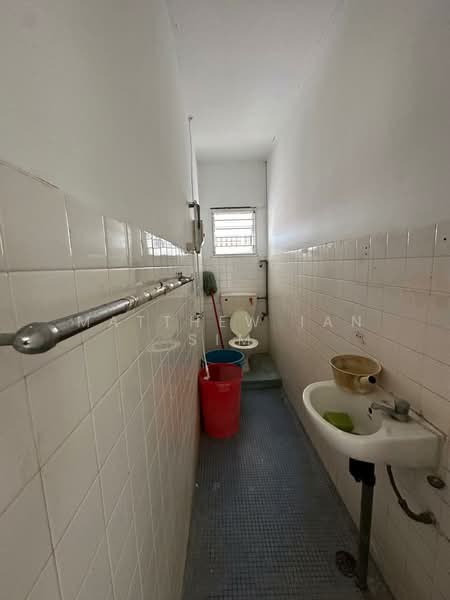 Bungalow for Sale in Kampung Tunku (Petaling Jaya) - Matthew Ian Sim - PropertyGuru.com.my