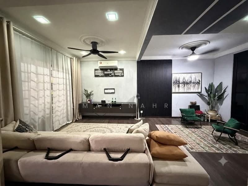 2-storey Terraced House for Sale in Taman Impian Jaya (Kajang) - Ilman Nahri - Living Room - PropertyGuru.com.my