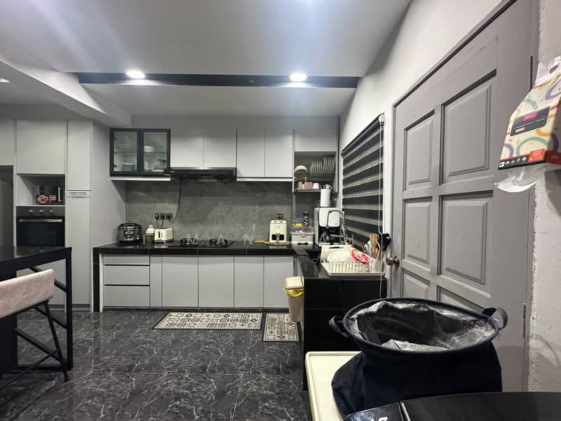 2-storey Terraced House for Sale in Taman Impian Jaya (Kajang) - Ilman Nahri - Kitchen - PropertyGuru.com.my