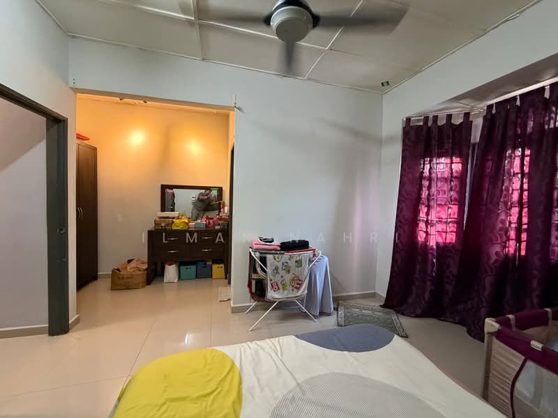 2-storey Terraced House for Sale in Taman Impian Jaya (Kajang) - Ilman Nahri - Bedroom - PropertyGuru.com.my