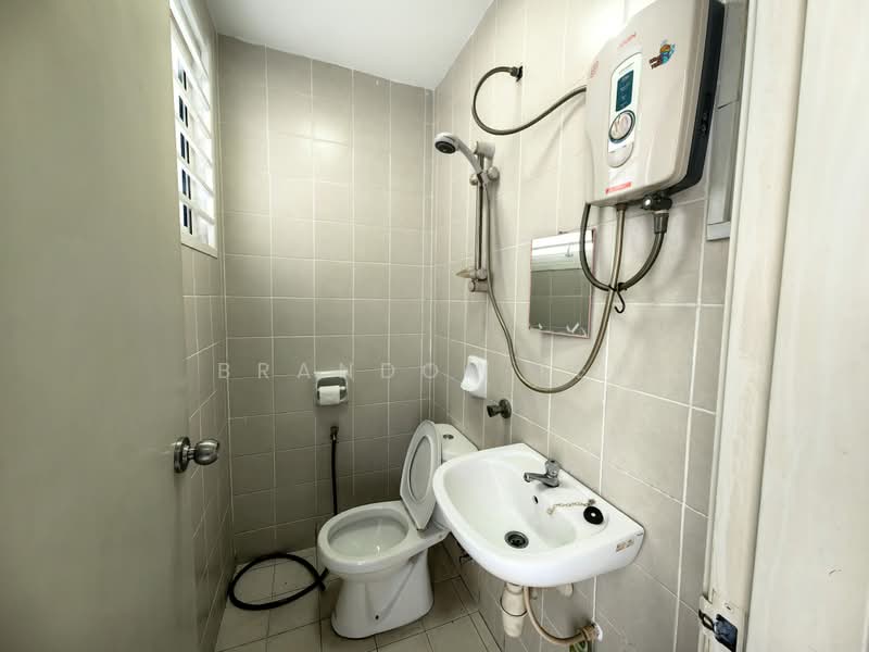 2-storey Terraced House for Sale in Goodview Heights (Kajang) - Brandon Lee - Bathroom - PropertyGuru.com.my