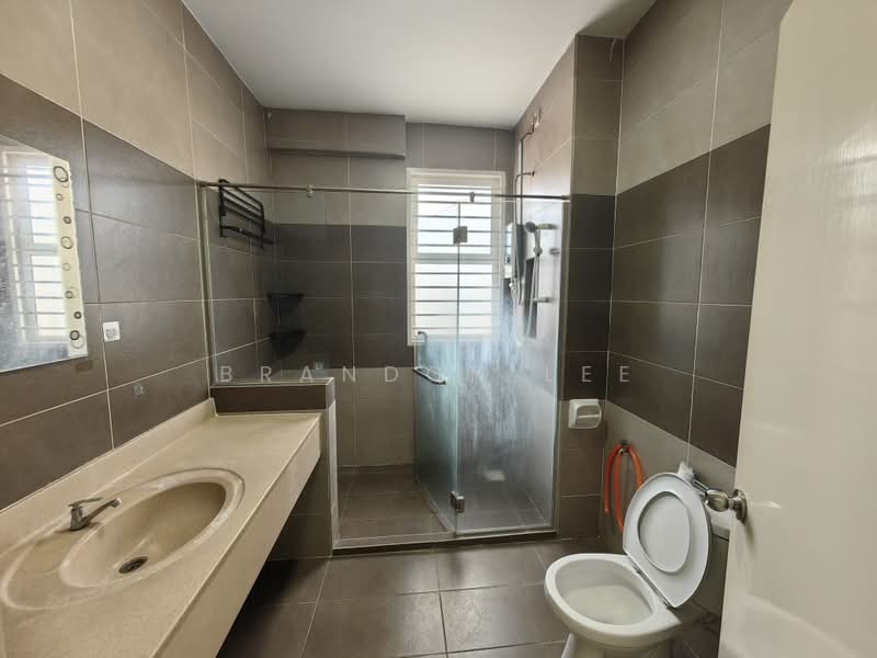 2-storey Terraced House for Sale in Goodview Heights (Kajang) - Brandon Lee - Bathroom - PropertyGuru.com.my