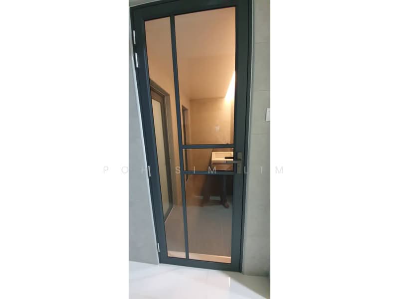 Shop / Office for Sale in Subang (Selangor) - Poh Sim Lim - Bathroom - PropertyGuru.com.my