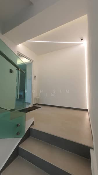 Shop / Office for Sale in Subang (Selangor) - Poh Sim Lim - Entrance - PropertyGuru.com.my