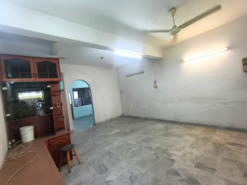 Rumah Bandar untuk Disewa di Taman Pengkalan Barat (Ipoh) - Vivian Foong - Living Room - PropertyGuru.com.my