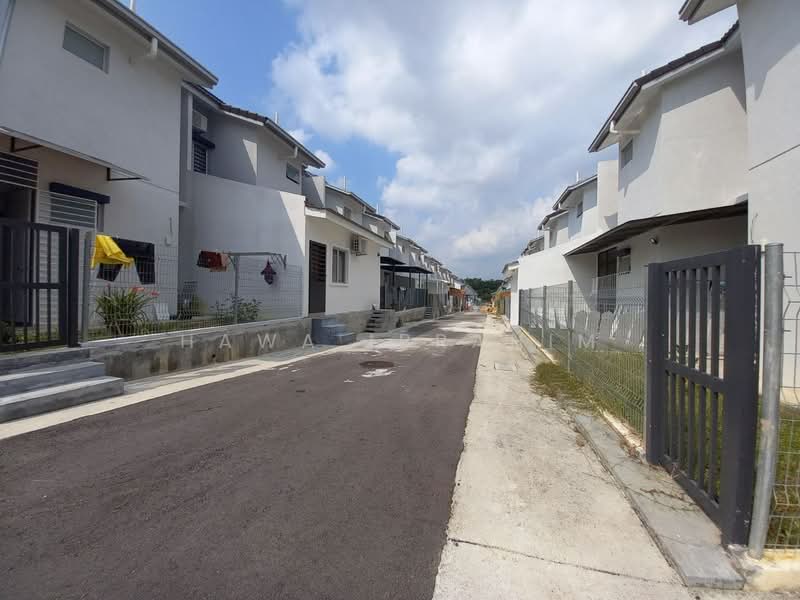 Rumah Teres 2 Tingkat untuk Dijual di Nilai Impian (Nilai) - Hawa Ibrahim - Exterior - PropertyGuru.com.my