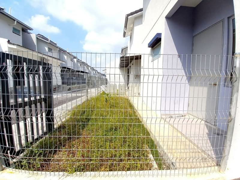 Rumah Teres 2 Tingkat untuk Dijual di Nilai Impian (Nilai) - Hawa Ibrahim - Exterior - PropertyGuru.com.my