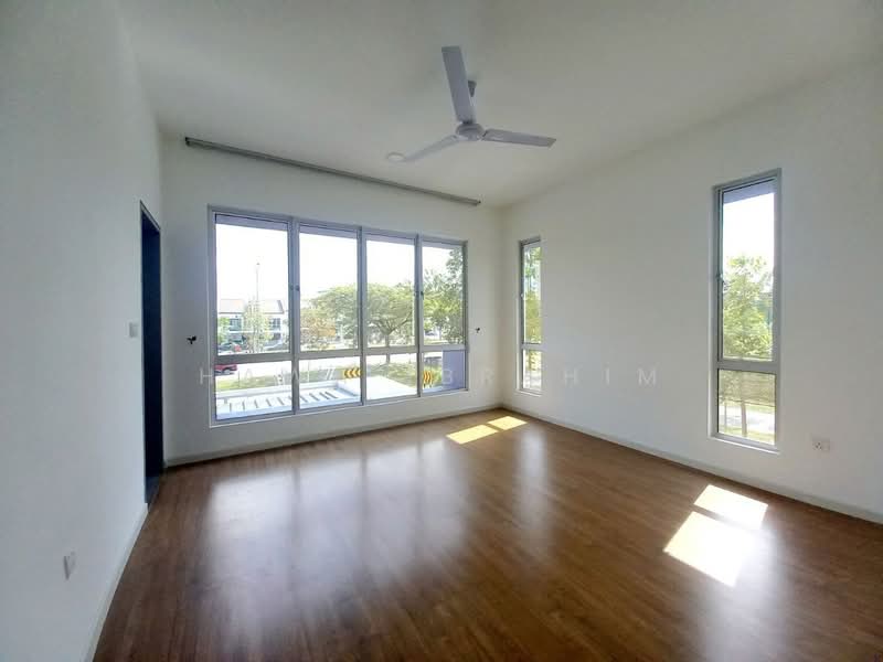 Rumah Teres 2 Tingkat untuk Dijual di Nilai Impian (Nilai) - Hawa Ibrahim - Living Room - PropertyGuru.com.my