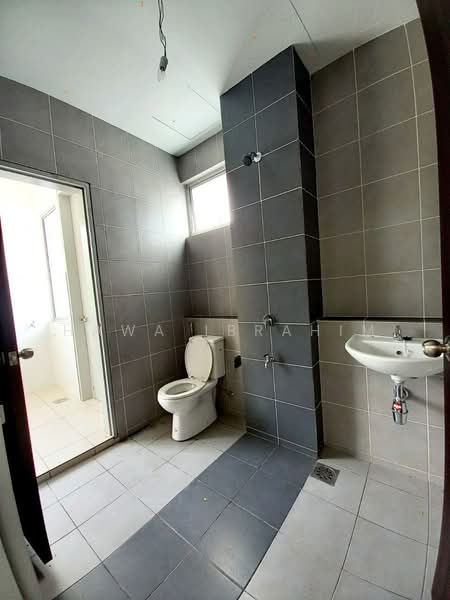 Rumah Teres 2 Tingkat untuk Dijual di Nilai Impian (Nilai) - Hawa Ibrahim - Bathroom - PropertyGuru.com.my