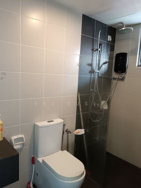 Servis Apartment untuk Disewa di Evo Soho Suite - Sya Rusli - Bathroom - PropertyGuru.com.my