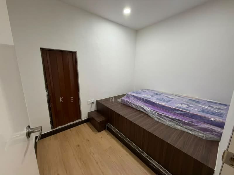 1-storey Terraced House for Sale in Taman Mount Austin (Tebrau) - Kelvin Koay - Bedroom - PropertyGuru.com.my