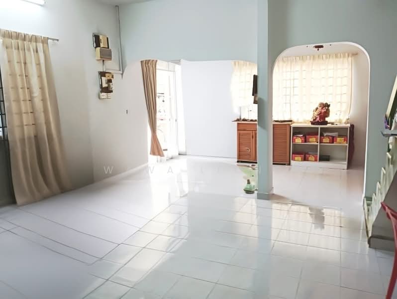 2-storey Terraced House for Sale in Taman Sri Rampai (Wangsa Maju) - Wawa Leong - Living Room - PropertyGuru.com.my