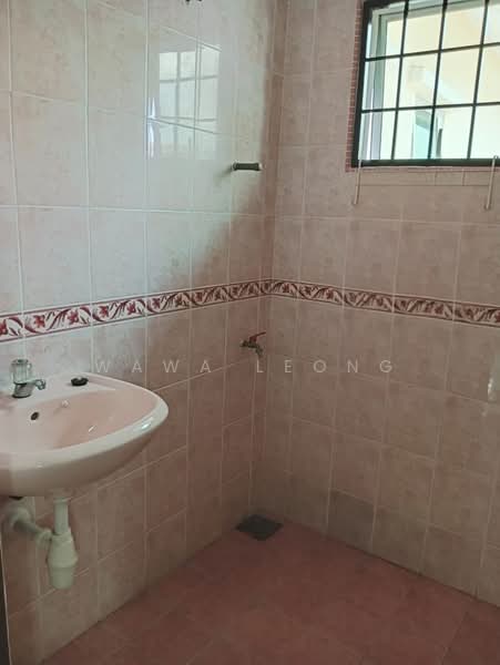 2-storey Terraced House for Sale in Taman Sri Rampai (Wangsa Maju) - Wawa Leong - Bathroom - PropertyGuru.com.my