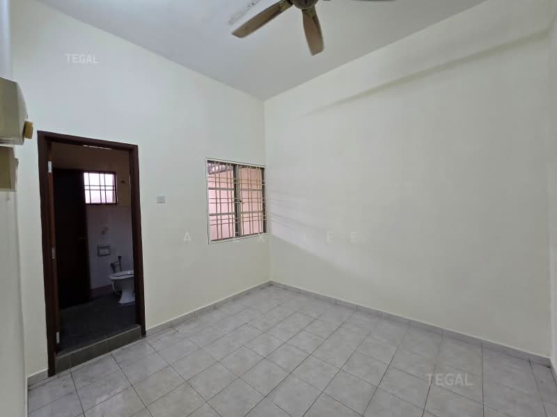 Terraced House for Rent in Bandar Puteri Klang (Klang) - Alex Lee - Bathroom - PropertyGuru.com.my