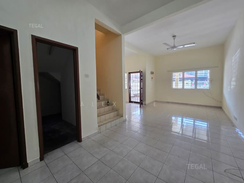 Terraced House for Rent in Bandar Puteri Klang (Klang) - Alex Lee - Living Room - PropertyGuru.com.my