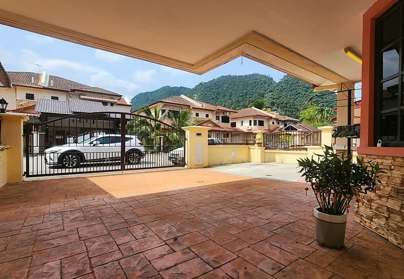 Cluster House for Sale in Sunway City Ipoh (Ulu Kinta) - Alexis Chee - Exterior - PropertyGuru.com.my
