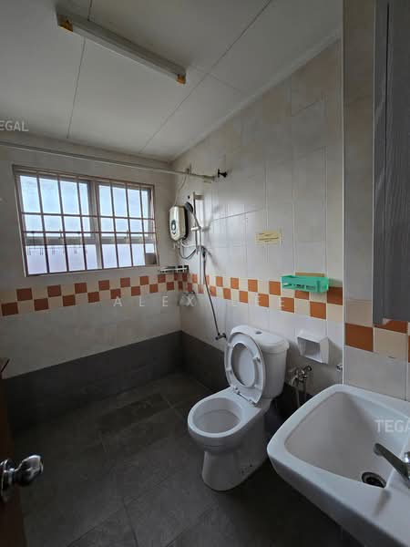2-storey Terraced House for Rent in Klang (Selangor) - Alex Lee - Bathroom - PropertyGuru.com.my