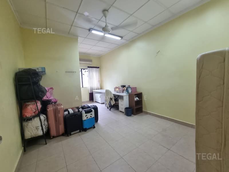 2-storey Terraced House for Sale in Klang (Selangor) - Alex Lee - Study - PropertyGuru.com.my