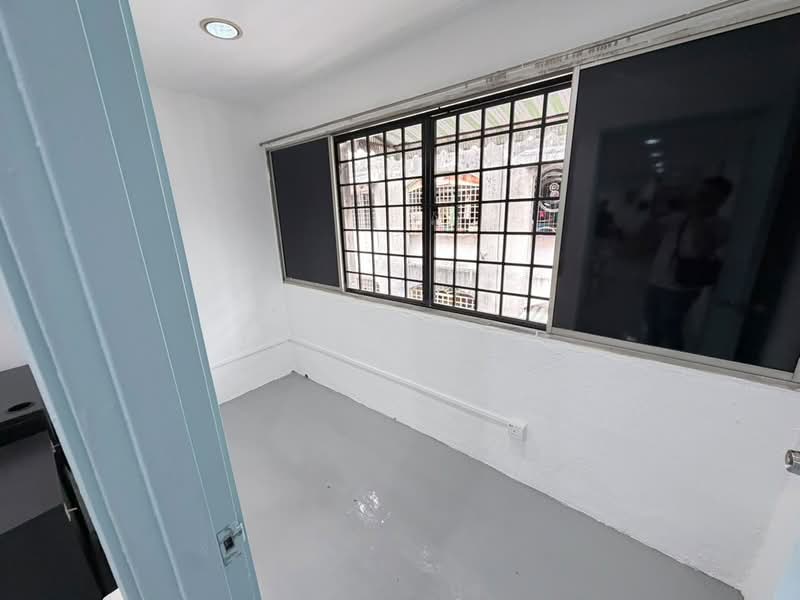 Shop for Sale in Taman Pandan Jaya (Ampang) - John King - Interior - PropertyGuru.com.my