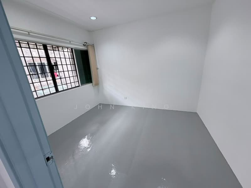 Shop for Sale in Taman Pandan Jaya (Ampang) - John King - Interior - PropertyGuru.com.my