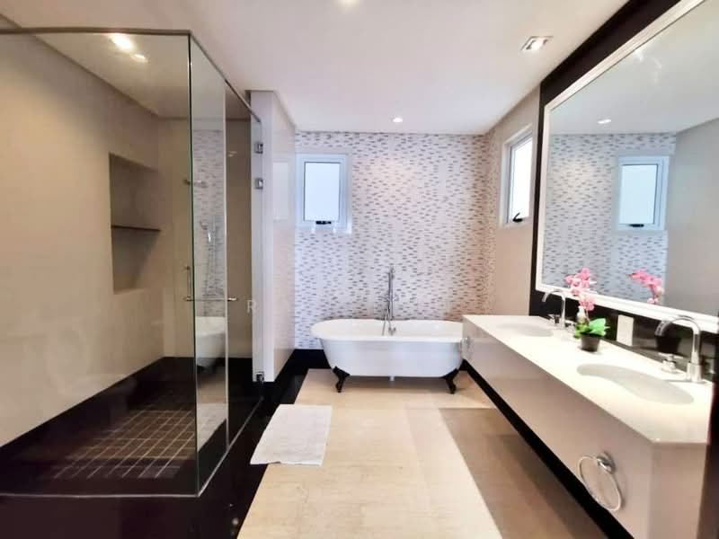 Servis Apartment untuk Dijual di City of Dreams - Ray Fun - Bathroom - PropertyGuru.com.my
