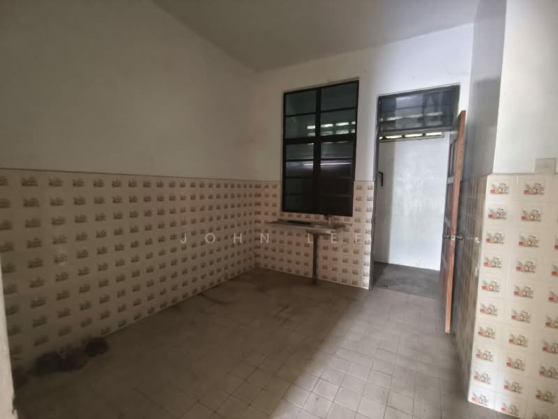 2-storey Terraced House for Sale in Wakaf Delima (Kelantan) - John Lee - Kitchen - PropertyGuru.com.my