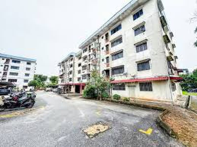 Rumah Flat untuk Dijual di PKNS Seksyen 24 - WL Wan - Exterior - PropertyGuru.com.my