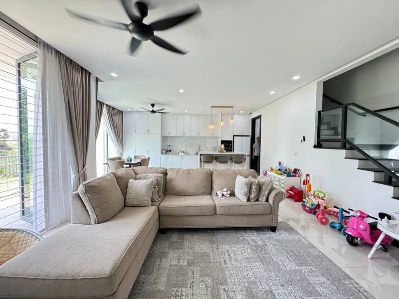 3-storey Terraced House for Sale in Denai Alam (Shah Alam) - Cindy Jessica - PropertyGuru.com.my