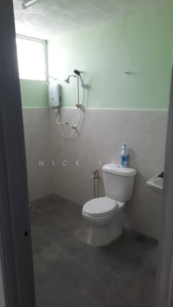 2-storey Terraced House for Rent in Taman Suria Jaya (Cheras) - Nick Yap - Bathroom - PropertyGuru.com.my