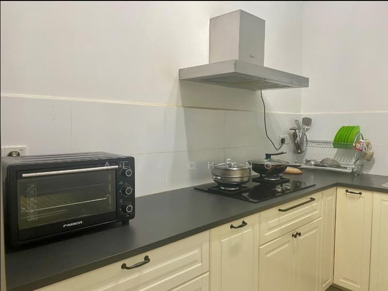 Servis Apartment untuk Disewa di Greenz (Residensi Flora) @ One South - Alex Chong - Kitchen - PropertyGuru.com.my