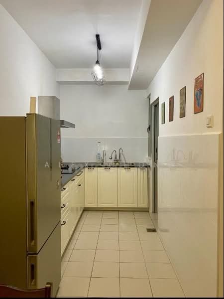 Servis Apartment untuk Disewa di Greenz (Residensi Flora) @ One South - Alex Chong - Kitchen - PropertyGuru.com.my