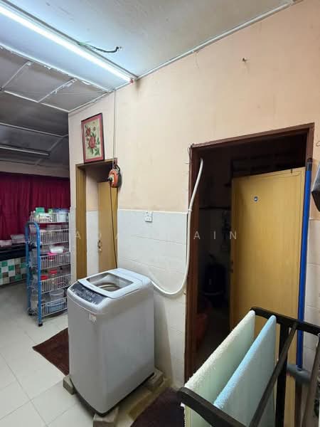 Rumah Teres 2 Tingkat untuk Dijual di Seksyen 24 (Shah Alam) - Adaw Zain - Interior - PropertyGuru.com.my