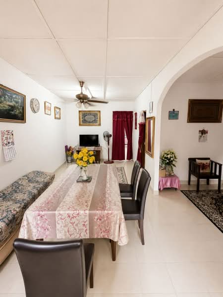 Rumah Teres 2 Tingkat untuk Dijual di Seksyen 24 (Shah Alam) - Adaw Zain - Living Room - PropertyGuru.com.my