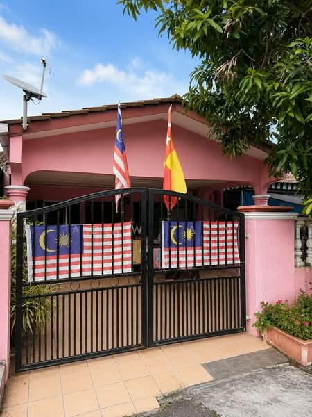Rumah Teres 2 Tingkat untuk Dijual di Seksyen 24 (Shah Alam) - Adaw Zain - Exterior - PropertyGuru.com.my
