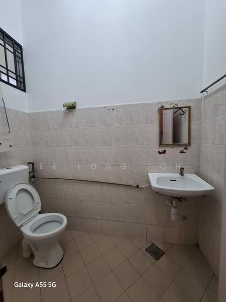 Rumah Teres 2.5 Tingkat untuk Dijual di Taman Pulai Utama (Skudai) - Ee Fong Toh - Bathroom - PropertyGuru.com.my