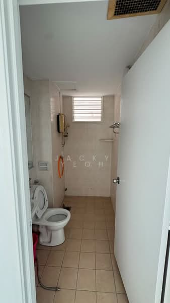 Kondominium untuk Dijual di Regency Heights Condo - Jacky Yeoh - Bathroom - PropertyGuru.com.my