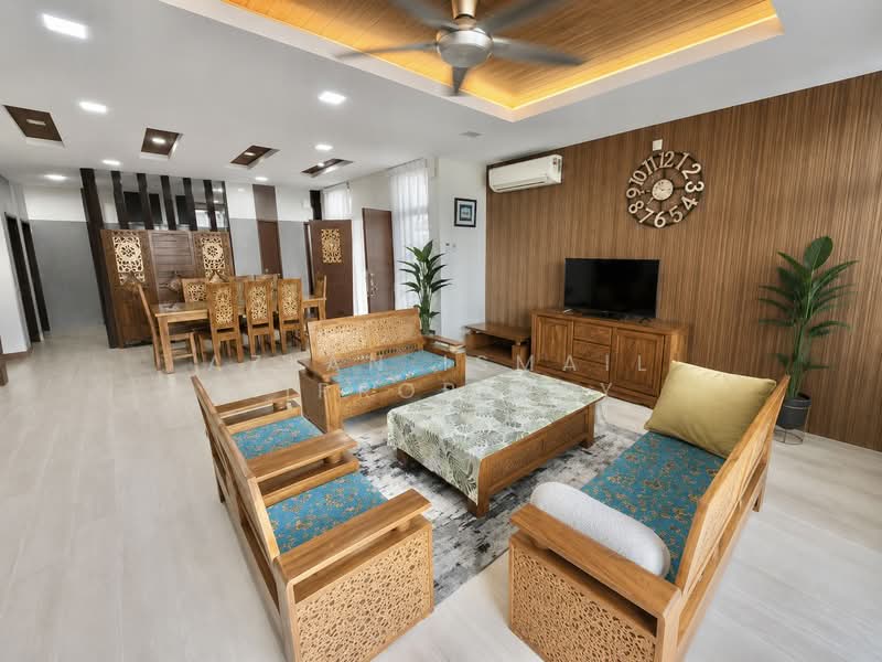 Rumah Teres 3 Tingkat untuk Dijual di Taman Pulai Bayu (Skudai) - Azlan Ismail aiproperty - Living Room - PropertyGuru.com.my